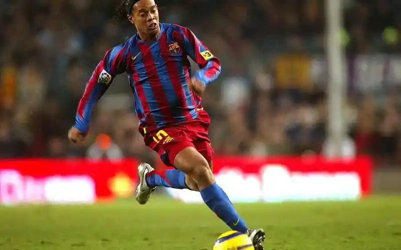 四射的球队 四射的球队