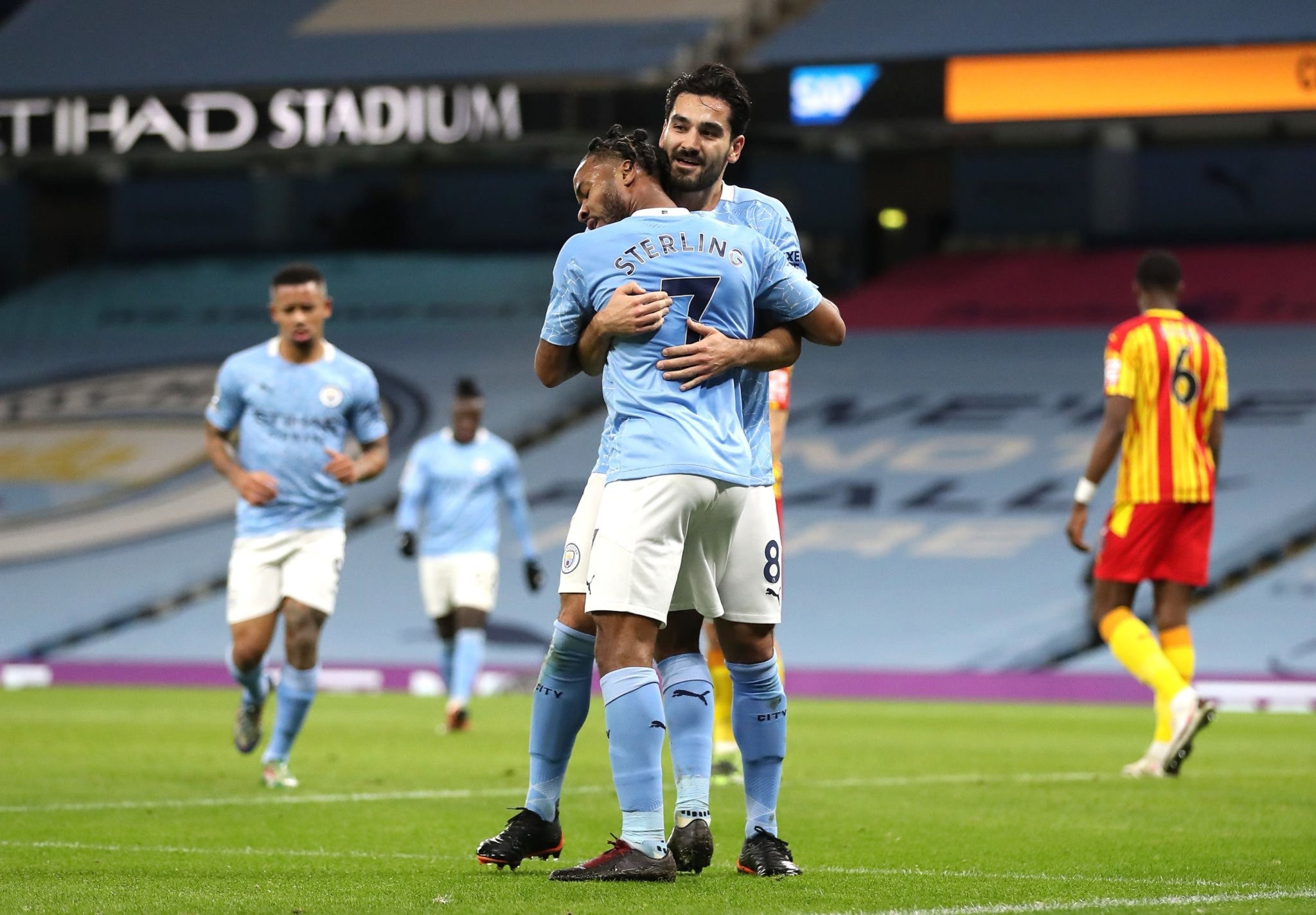 挺身而出 挺身而出